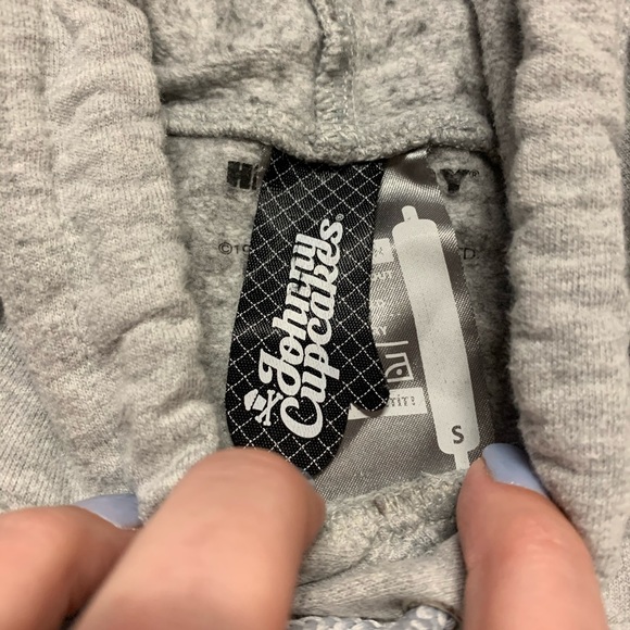 SOLDFinal Price Rare Johnny Cupcakes Hello Kitty - Picture 3 of 6